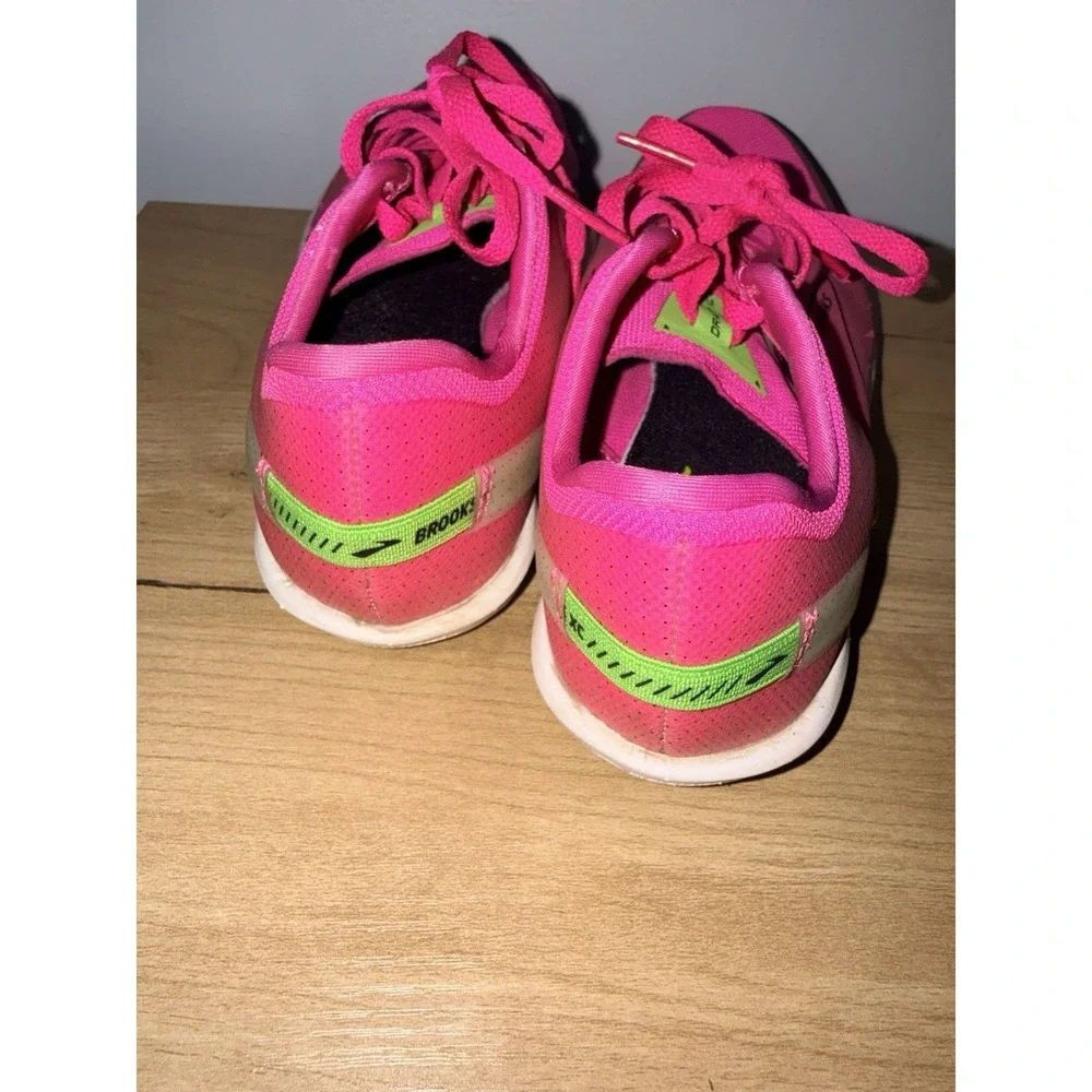 Brooks Draft XC Spikeless Racing Flats Running Cross Country Size 6‎ Pink Q